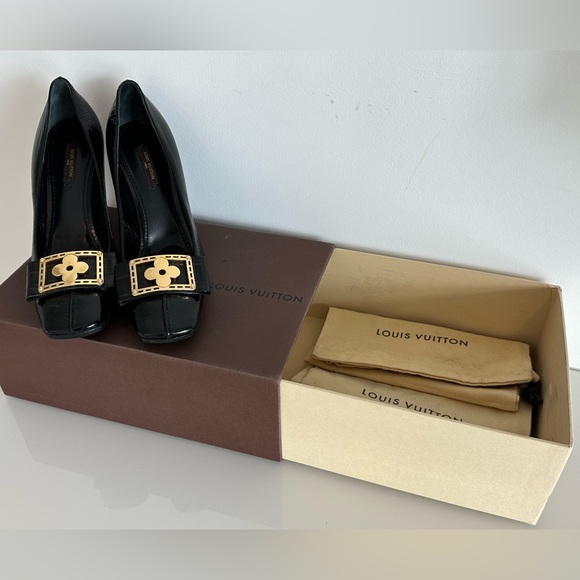 Louis Vuitton Black Square Toe Pumps, Size 38.5 - Picture 2 of 4